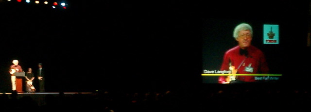 Dave Langford receives Best Fan Writer Hugo
