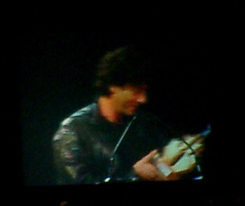 Neil Gaiman Accepts Best Novella Hugo